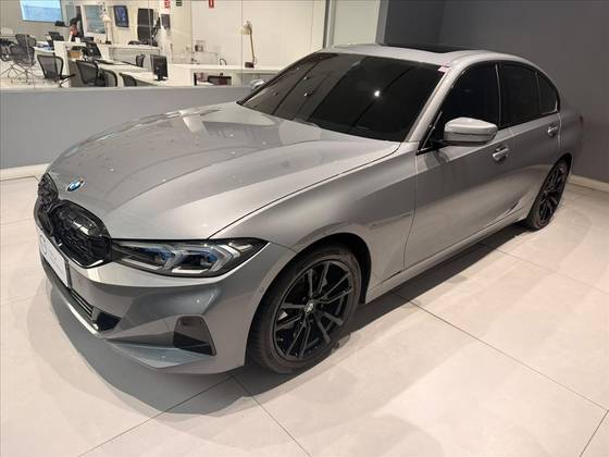 BMW 320i 2.0 16V TURBO FLEX SPORT GP AUTOMÁTICO BMW 320i 2.0 16V TURBO FLEX SPORT GP AUTOMÁTICO